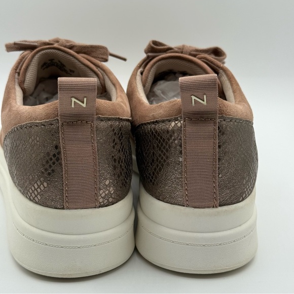 Naturalizer Yarina Tan Suede Comfort Sneakers Wide 10W Women - Picture 6 of 16